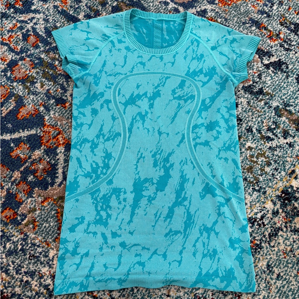 Lululemon swiftly tech short sleeve